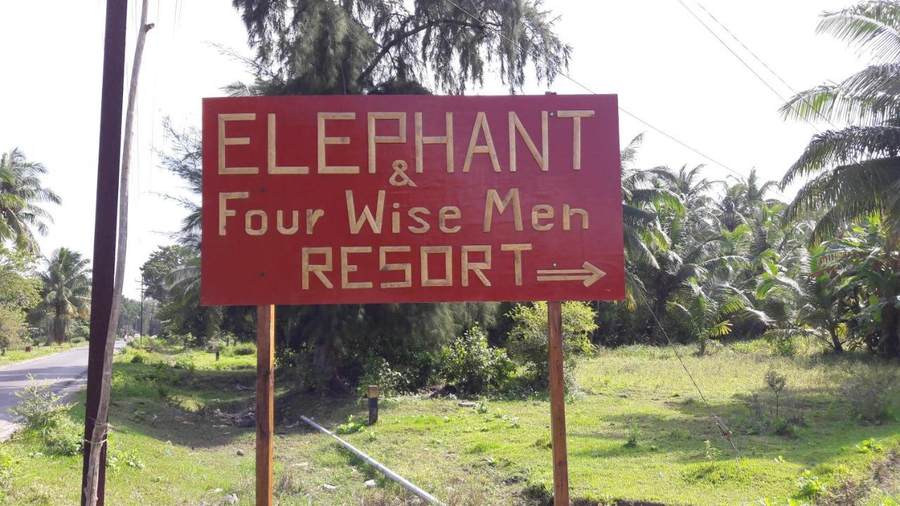 Elephant And Four Wise Men Resort Ram Nagar Ngoại thất bức ảnh